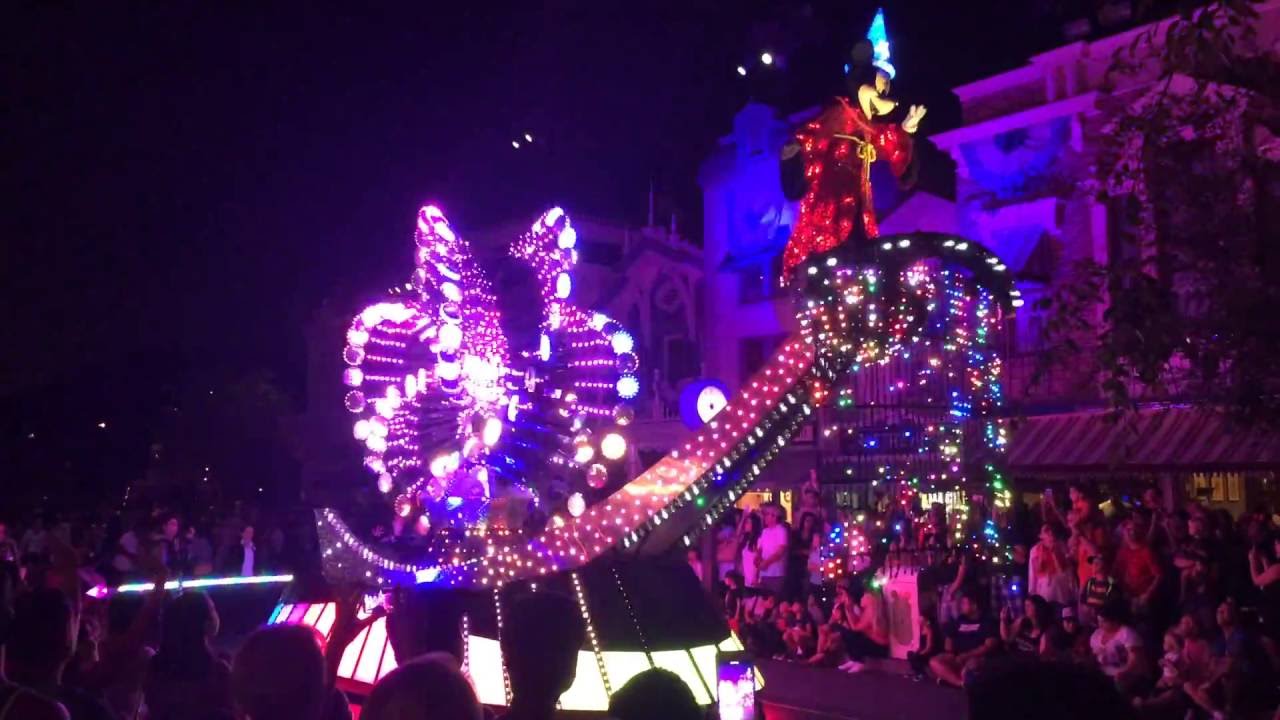 Mickey Sorcerer Disneyland Paint the Night