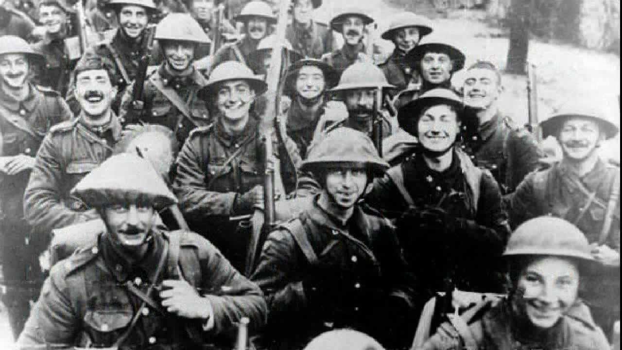 Smile Smile Smile by Wilfred Owen (read by Tom O'Bedlam)