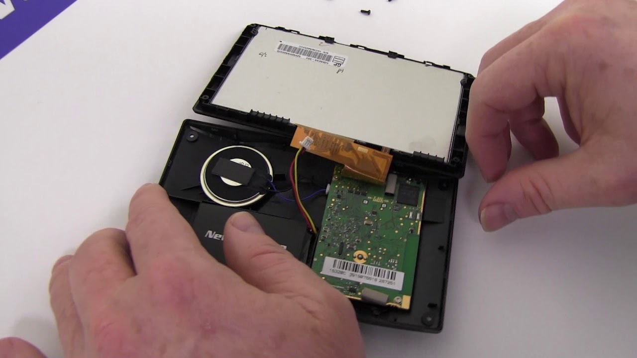 How to Replace Your Garmin Drive 52 Battery