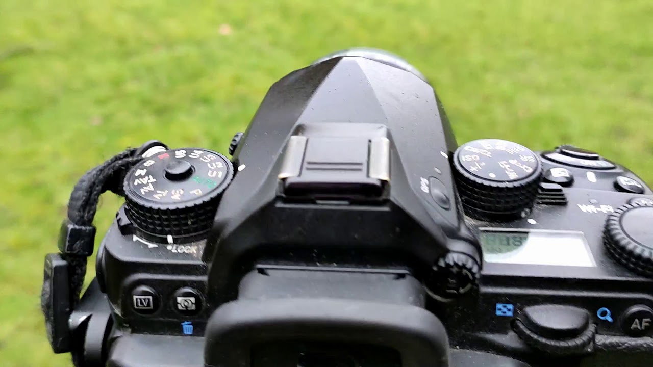 Pentax K1 dSLR vs Panasonic Lumix S1 mirrorless camera comparison