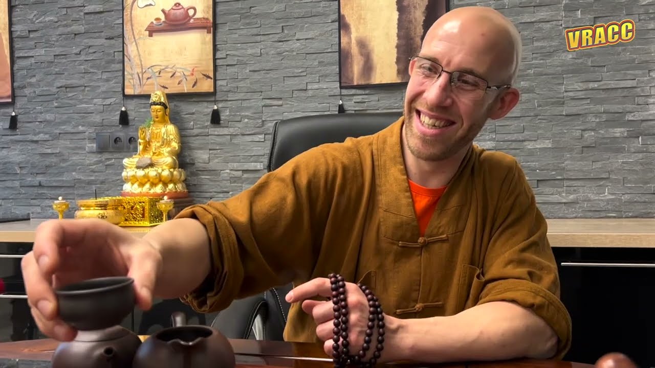 MOINE SHAOLIN/ OVNIS/ LES CAVES : BIENVENUE À TROYES