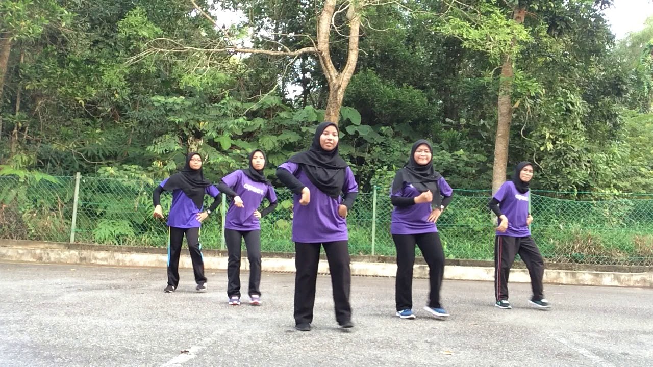 JomZumba,JomSihat(girl in the mirror)
