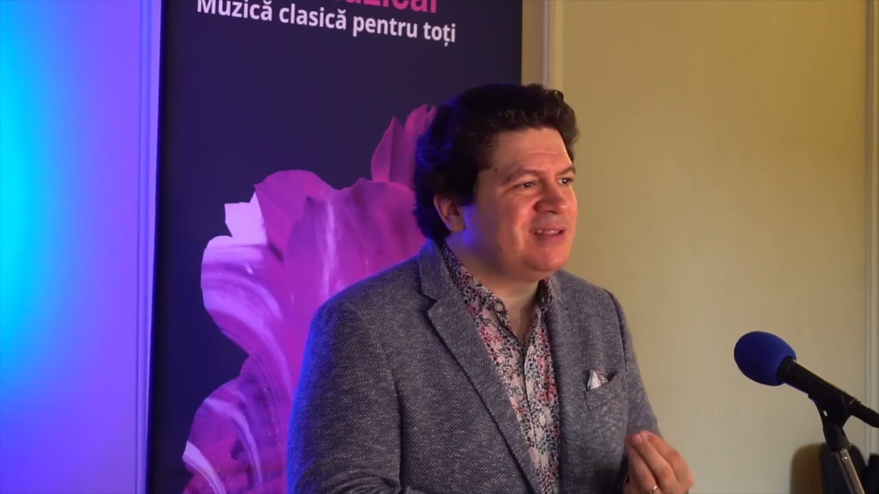 Camera albastră cu dirijorul Cristian Măcelaru. Tablouri dintr-o expoziție de Musorgski