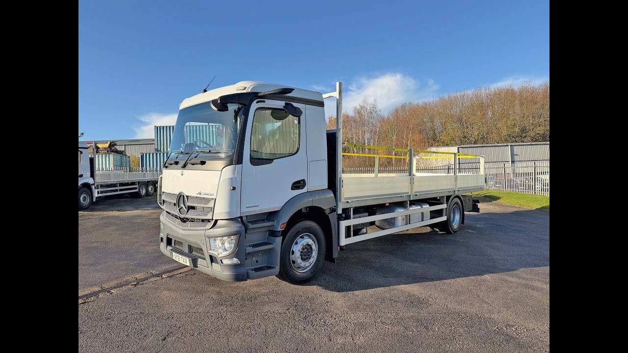 For sale - 2021 18T Mercedes Actros 1835 with a new 24ft Dropside body
