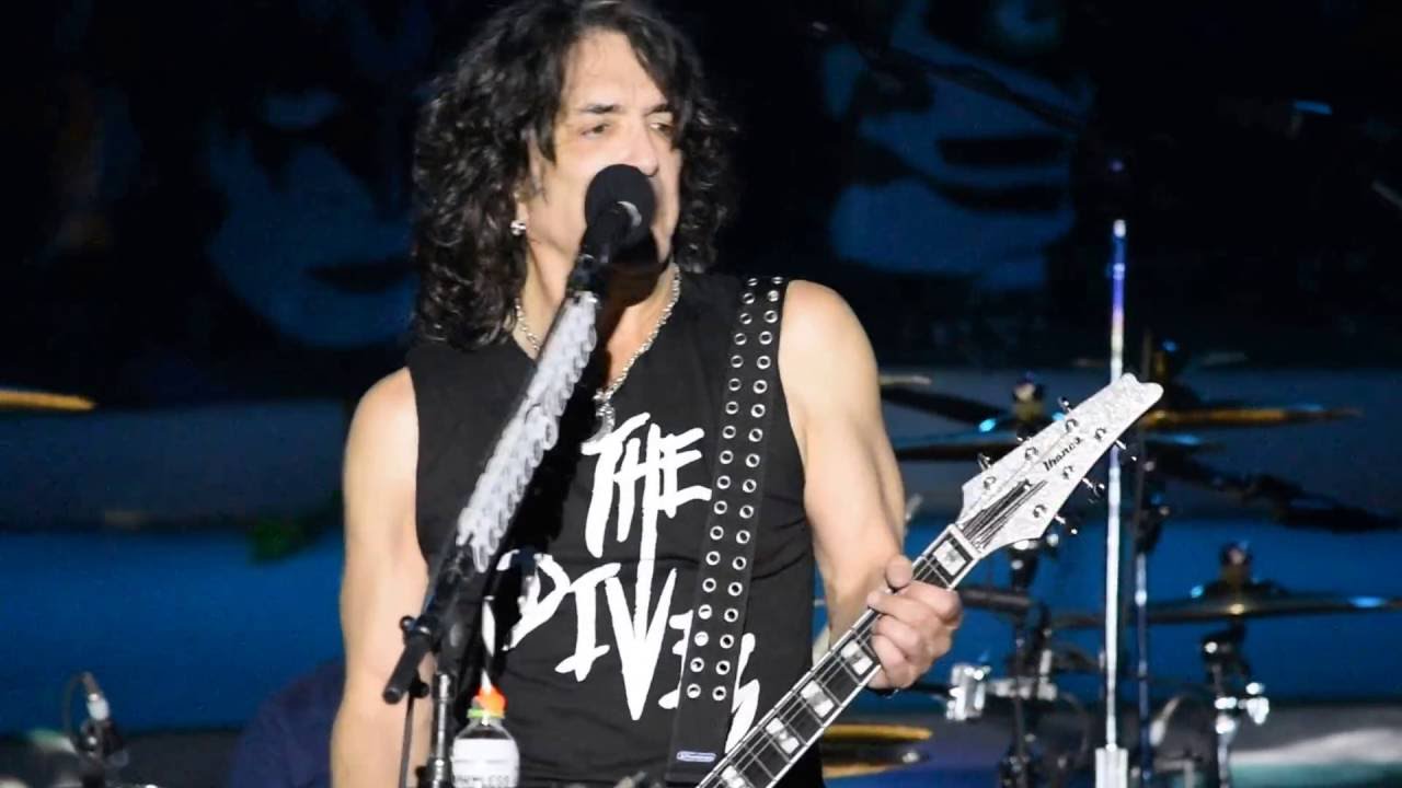 Kiss Kruise VI – Outdoor Show, part 3 of 11:  Nothin' to Lose + Hide Your Heart