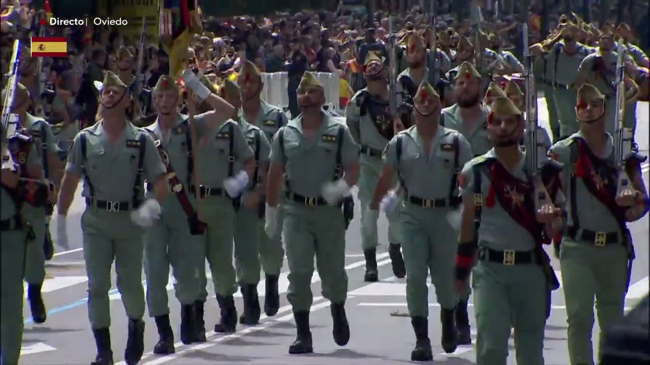 As&iacute; desfila LA LEGI&Oacute;N en OVIEDO (ASTURIAS)