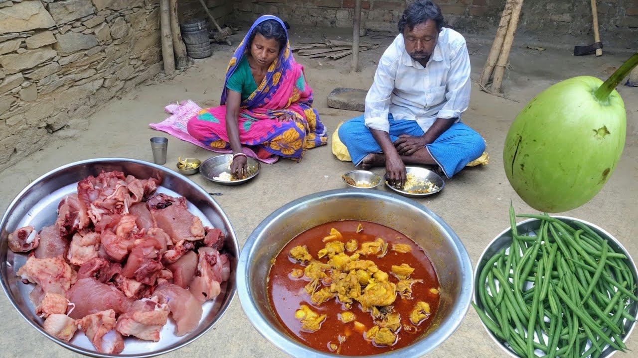 Desi CHICKEN CURRY with BOTTLE Gourd cooking and eating|Husband and wife stir-fry green beans
