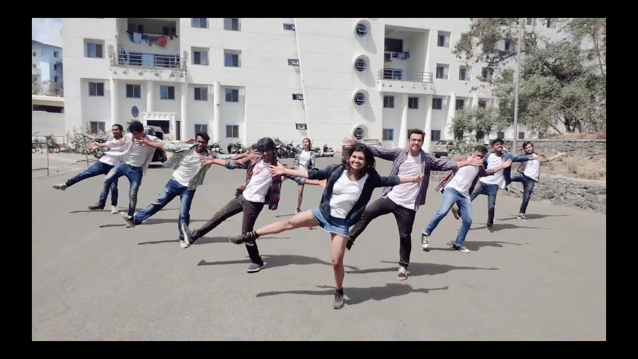 PAINT IT RED | Holi Dance Video | IIT Bombay | Starboiz