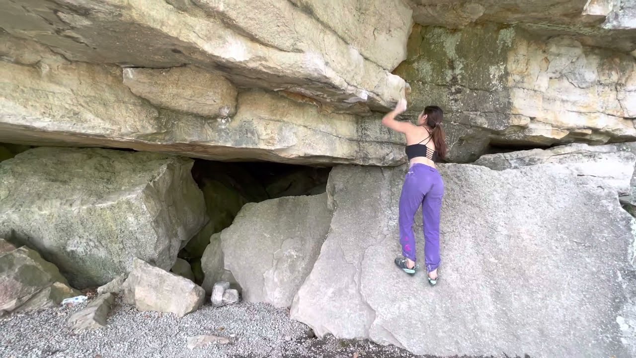 Andrew Boulder Problem, V4. Gunks