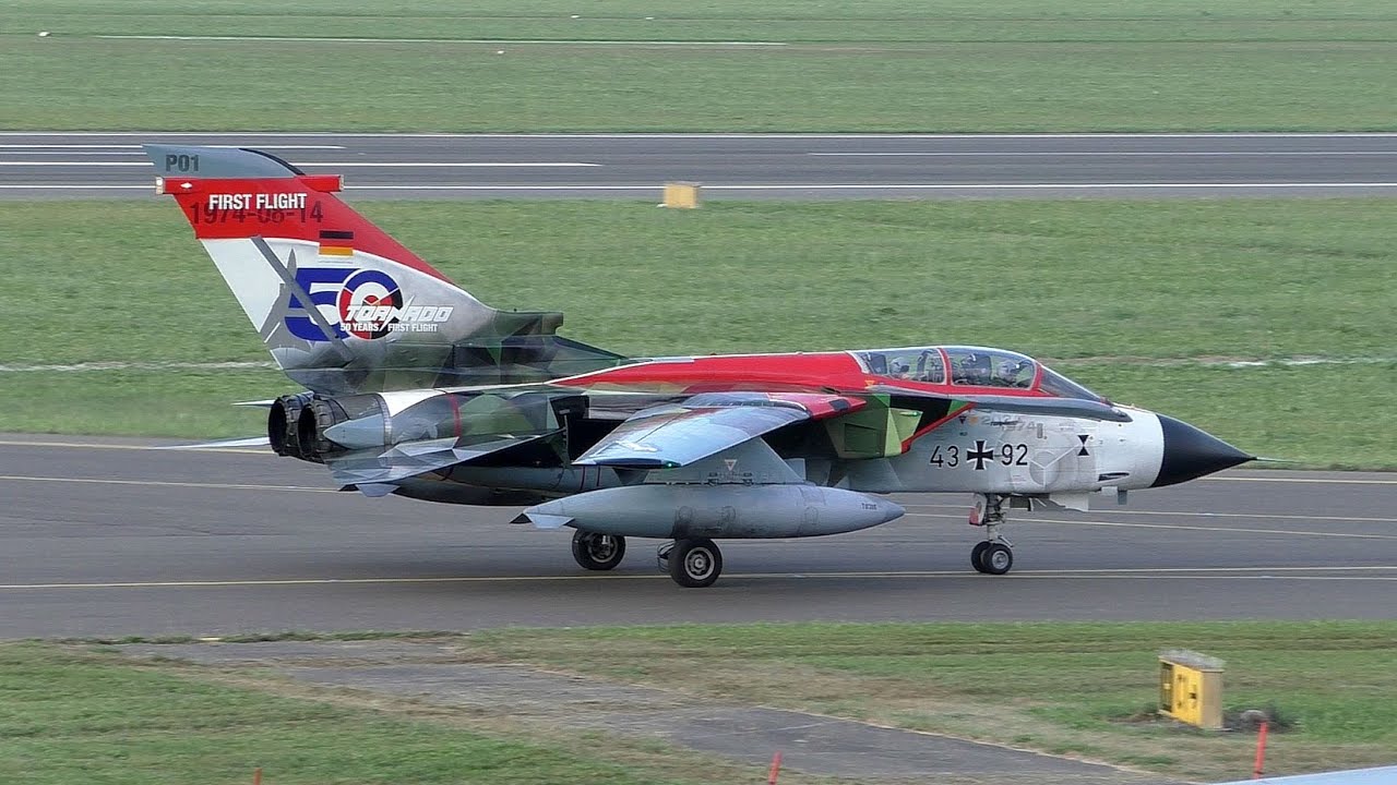 AIRPOWER 24 | German Air Force Tornado landing at Zeltweg Air Base 43-92
