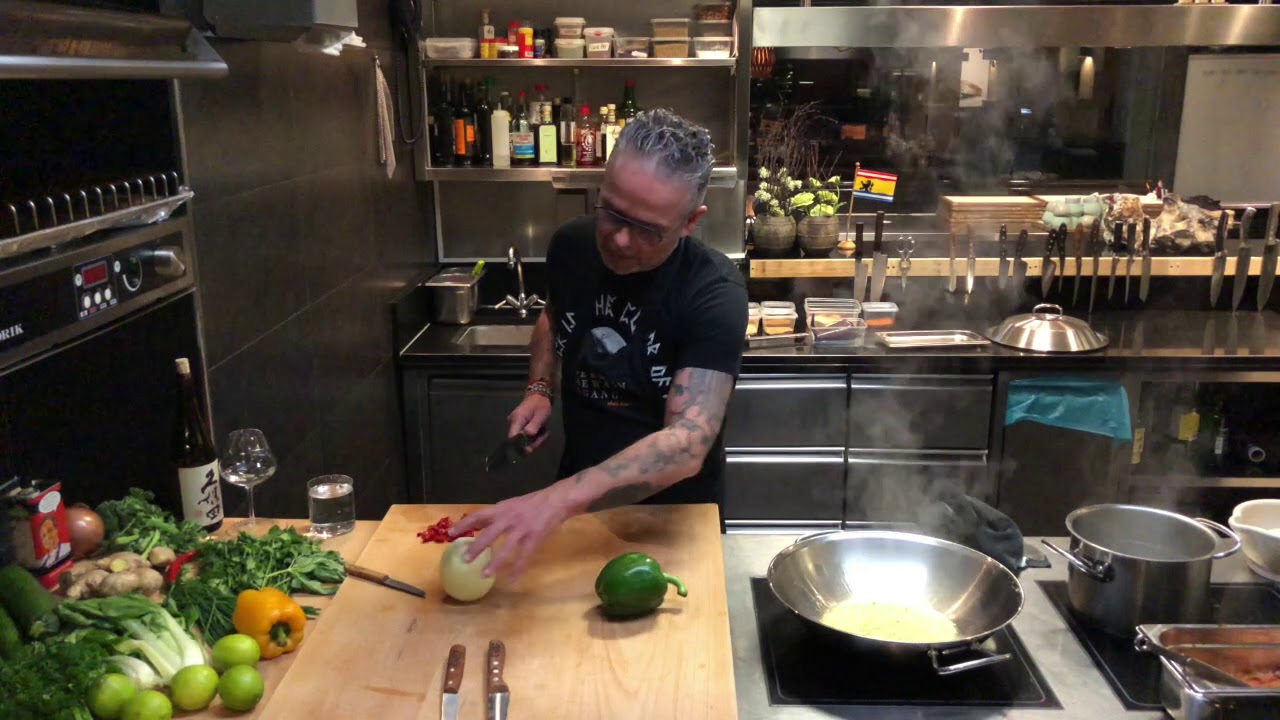 Dagelijks simpel koken met Edwin Vinke , Roerbakschotel kip