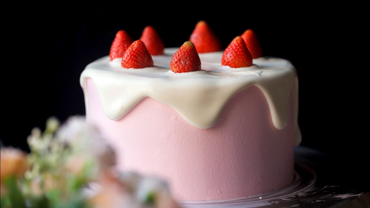 STRAWBERRY CHOCOLATE CAKE - Bánh kem dâu chocolate