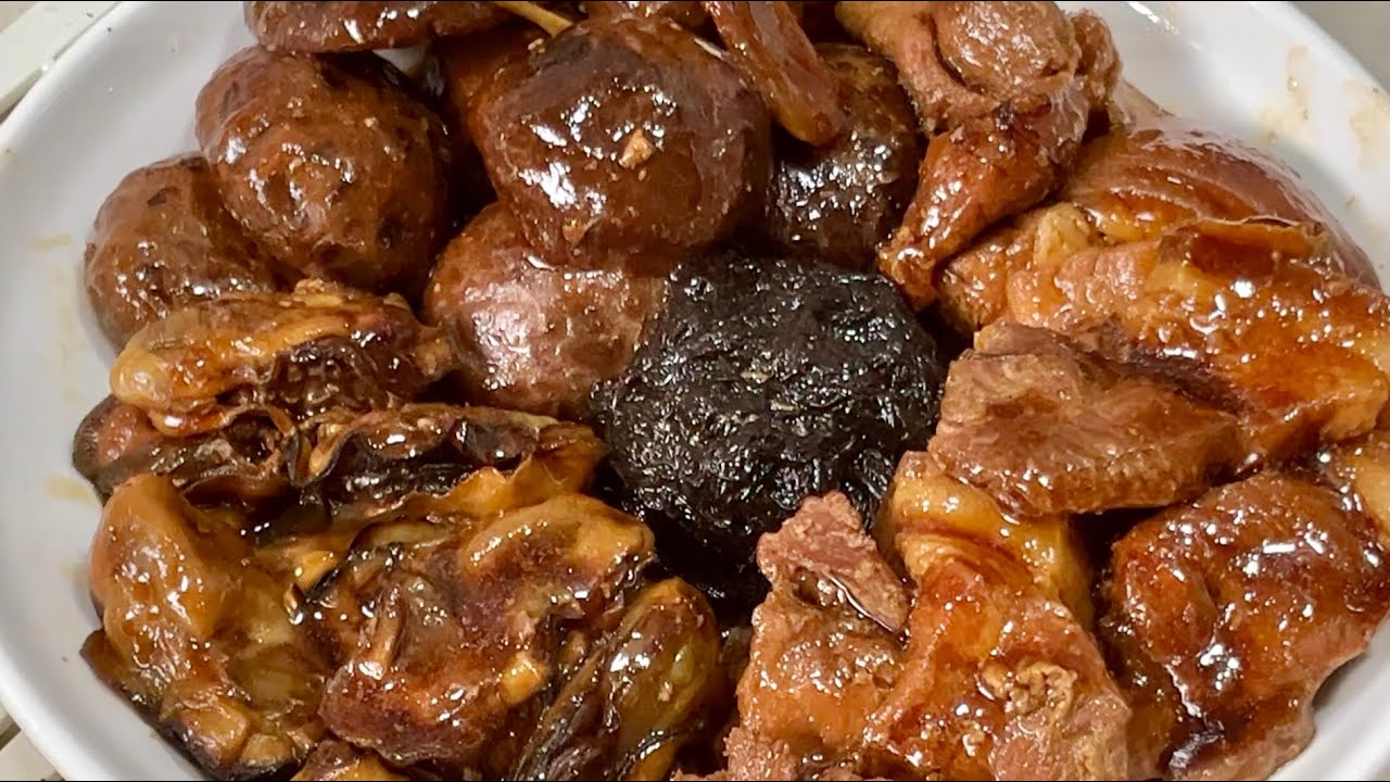 Grandma-style CNY braised tender pork with shiitake, oysters & fatt choy for good fortune!