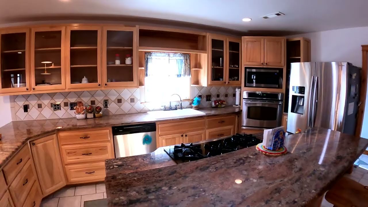 Large Beaver Lake View Home Close to Starkey Marina!