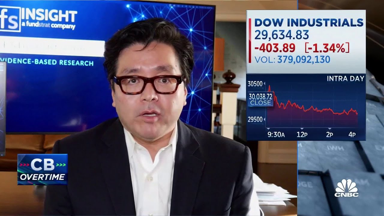 It's unrealistic for investors to say markets are going straight down, says Fundstrat's Tom Lee