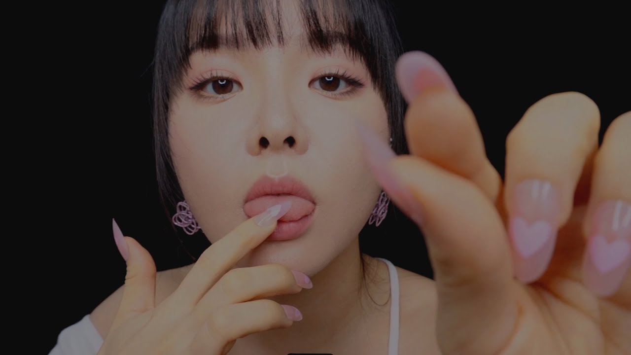 ASMR Eating You (звуки рта) Легкая жевательная резинка