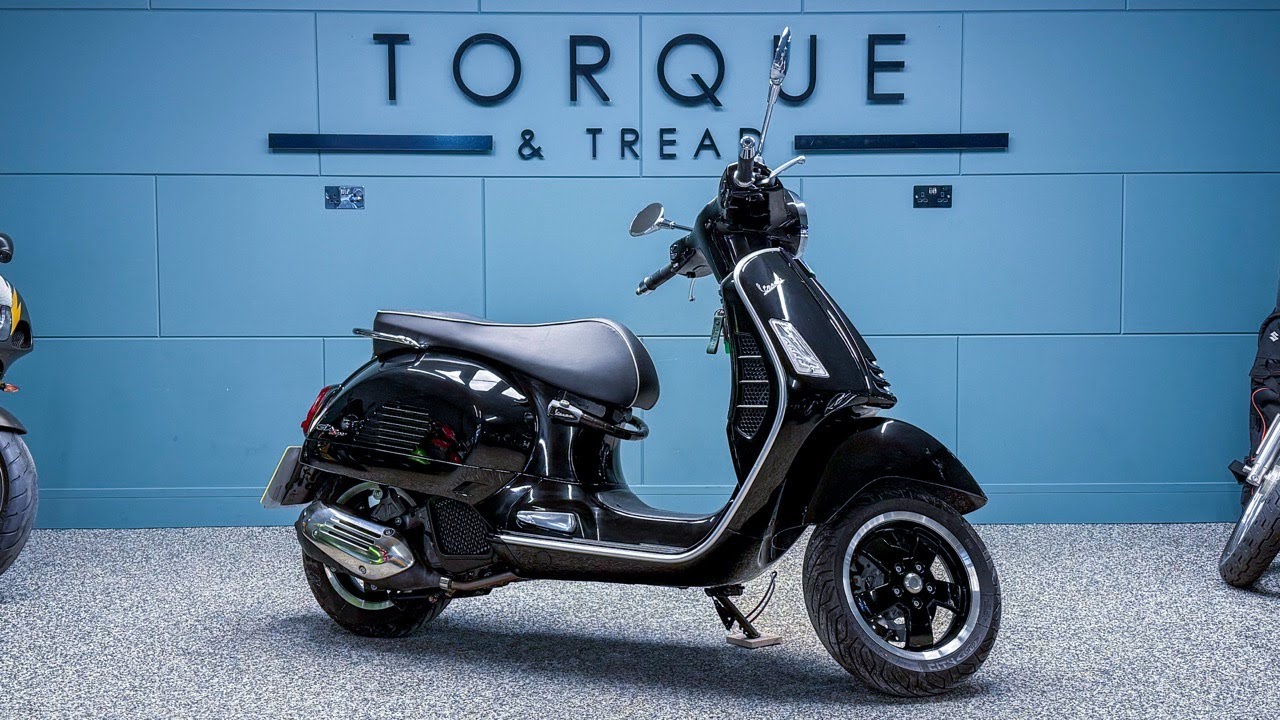 2019 (69-Reg) Vespa GTS 125 Super - 872 Miles - One Owner