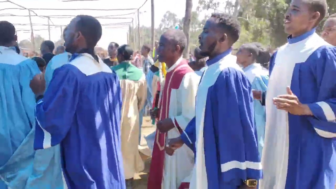ጽሆንቼ ክኤ{ ጽዮን ሆይ ተናሺ መብረትን አብሪ} በኦሌ ንዕስ መዘመራን: