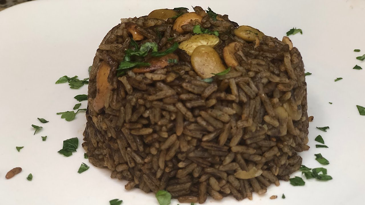 Diri Djon Djon avek Nwa (Haitian Black Rice with cashew)