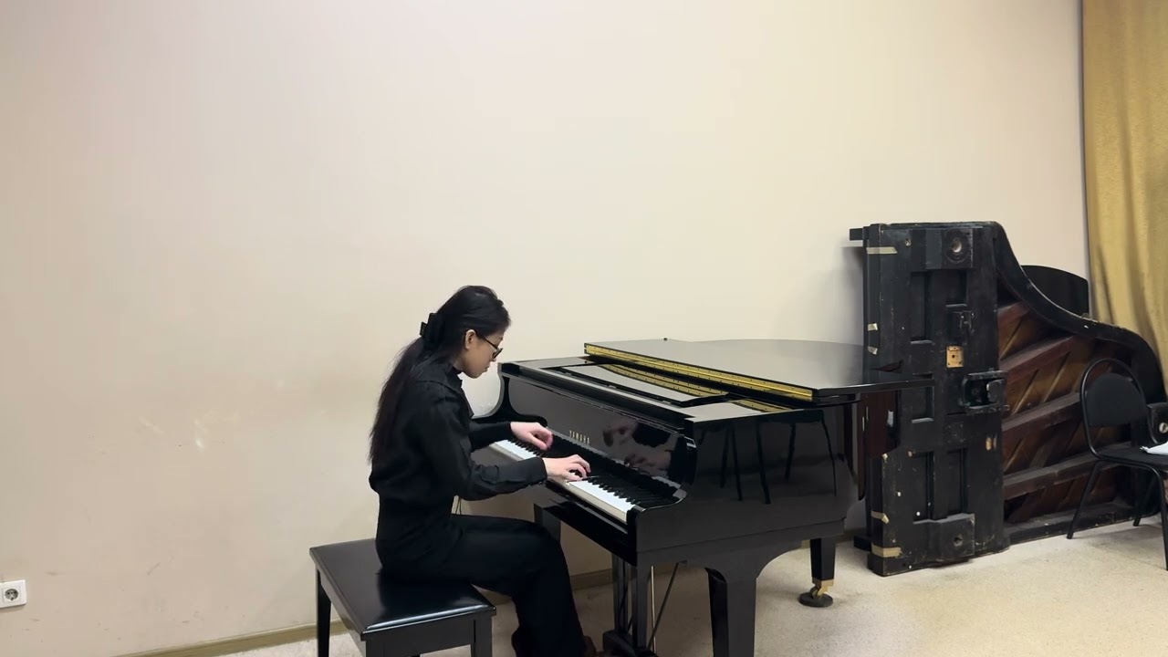 Bach - Rachmaninoff Partita for Violin in E, Prelude | Dao Khanh Huyen 