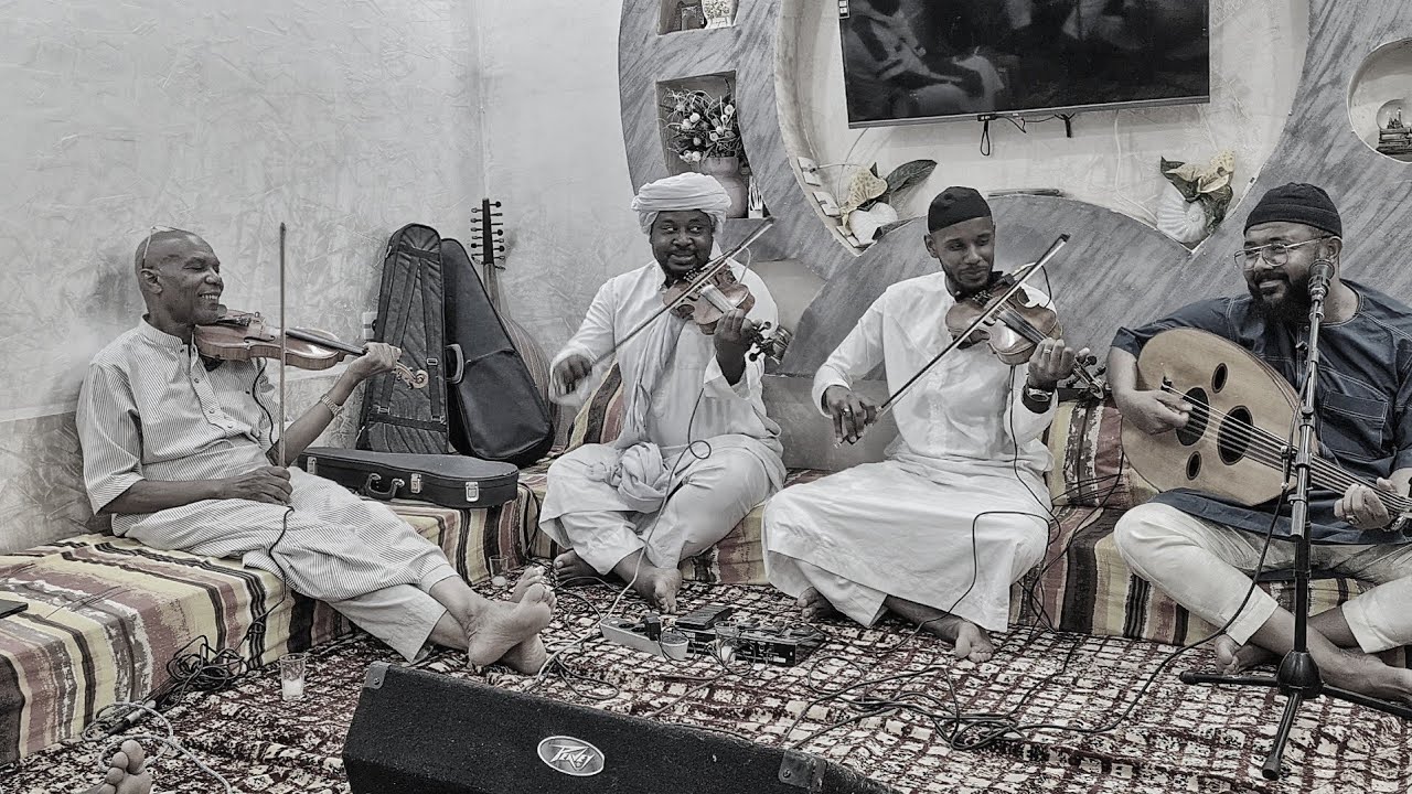 إفتتاحية جميلة من الزمن الجميل 🇩🇿 للأستاذ يوسف قلوم بأداء خرافي ولا أروع 🎵 #إستمتعو