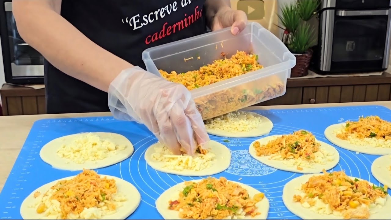 EU QUERIA QUE ALGU&Eacute;M TIVESSE ME ENSINADO ESSA MASSA DE ESFIRRA ANTES!