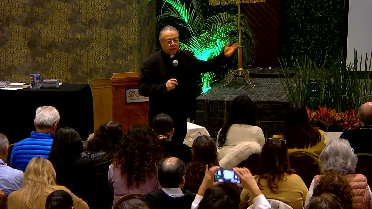 1/3 La Verdad de Guadalupe - Conferencia con Monseñor Eduardo Chávez