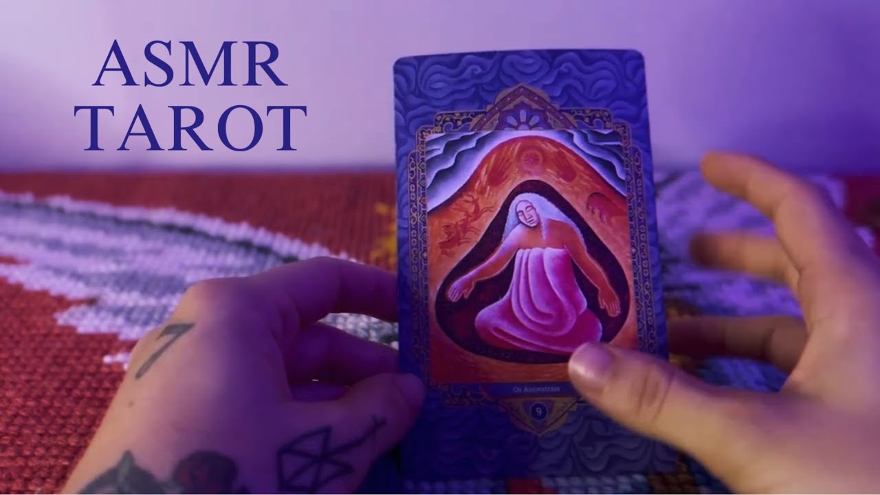 ASMR TAROT 🎴 Sua vida profissional e financeira nos próximos 3 meses e um conselho