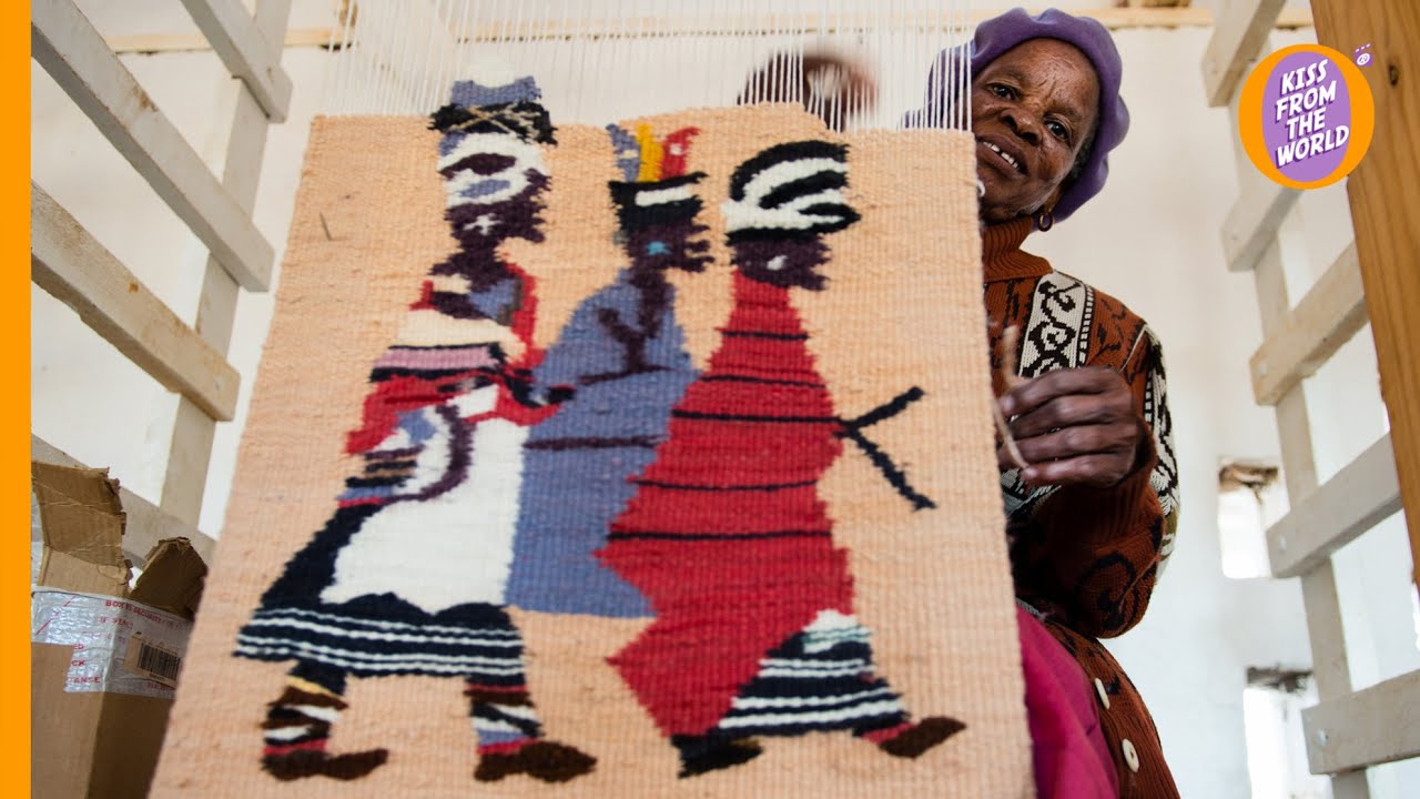 Weavers of Oodi village: the African art of making handwoven tapestries