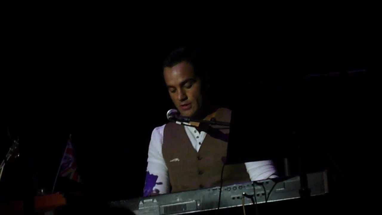 Ramin Karimloo: Hazy / Hallelujah