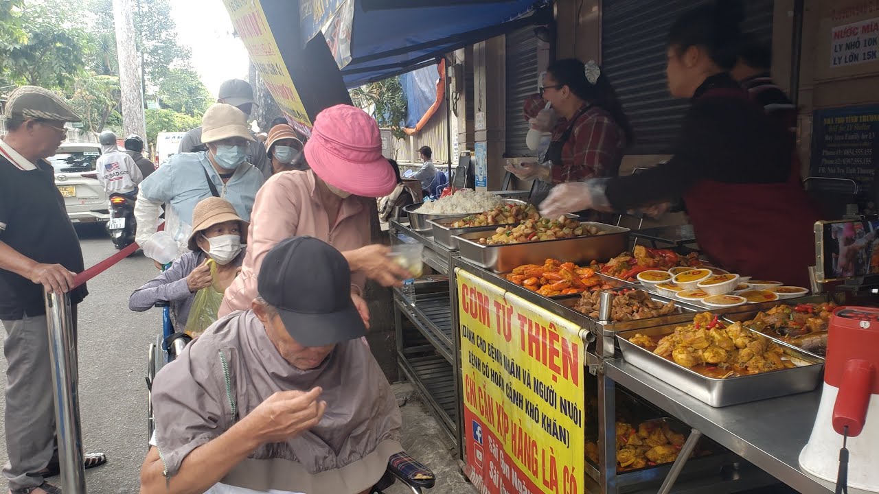 SÀI GÒN NGÀY NAY đang phát trực tiếp!