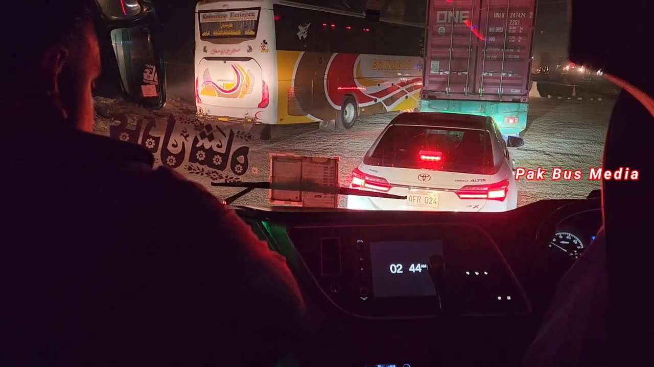 DMC or dosri buses ko overtake | Adil shah coach Dgkhan to Karachi part 4