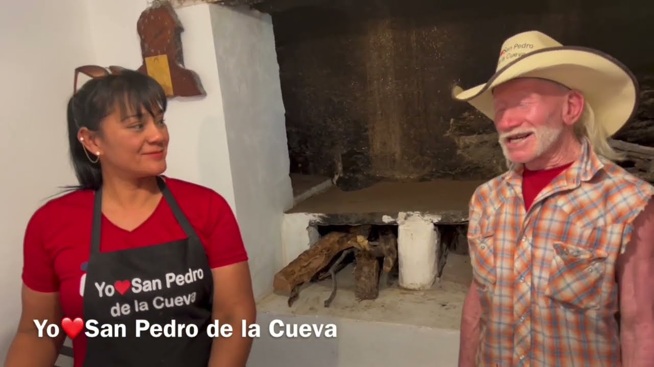 Como se hacen las empandas y panecitos rellenos con queso crema desde la casa de El Pinto