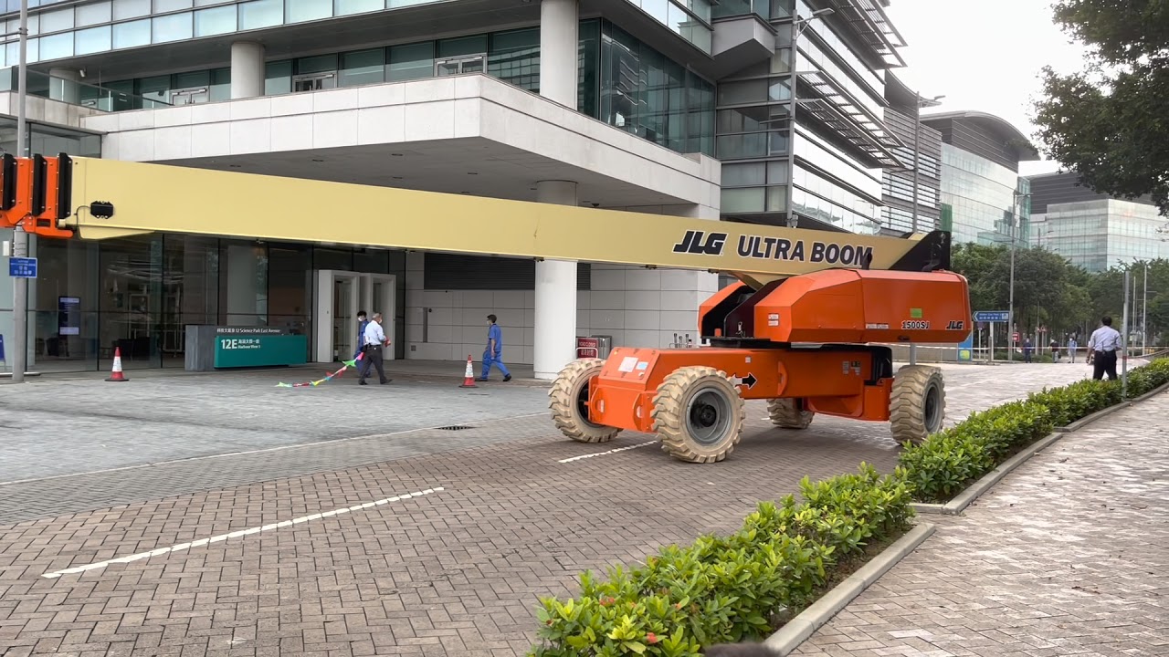 JLG 1500SJ Ultra Series Telescopic Boom Lift (Apple HDR 1080p)