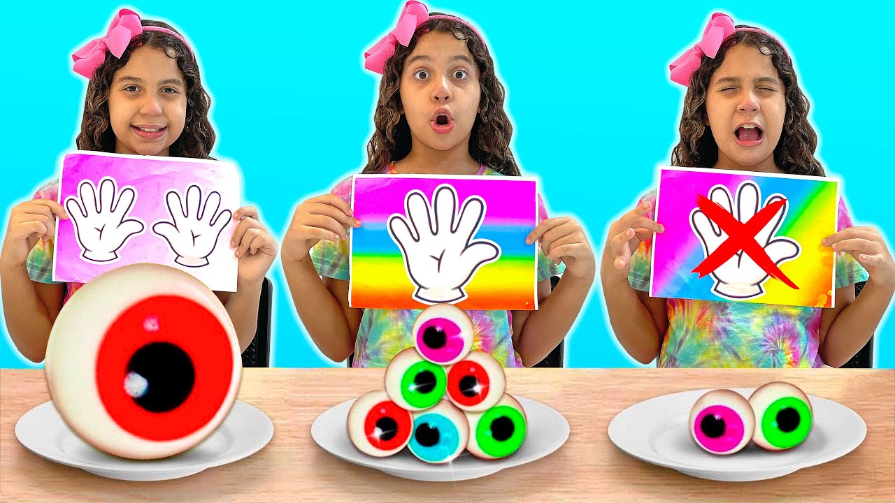 SEM MÃOS vs UMA MÃO vs DUAS MÃOS comendo - Sarah de Araújo