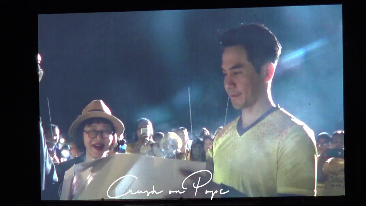 [HD Fancam] Happy Birthday พี่โป๊ป - รักพี่น๊าาา ไม่ร้องนะคะๆ โอ๋ๆ