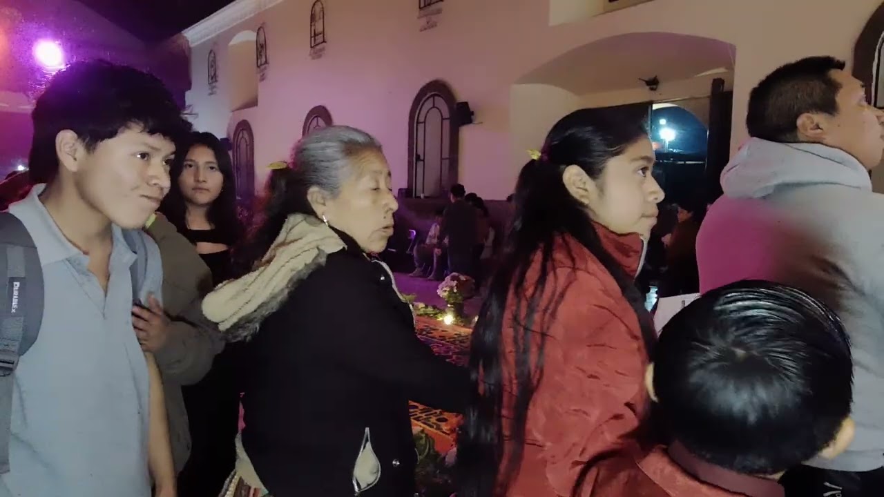 radición que se hereda: Niños, extranjeros y comunidad en la velación de Alotenango