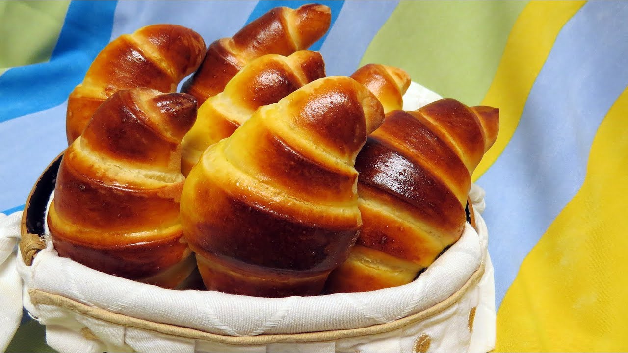 Croissants (brioche dough / milk bread)