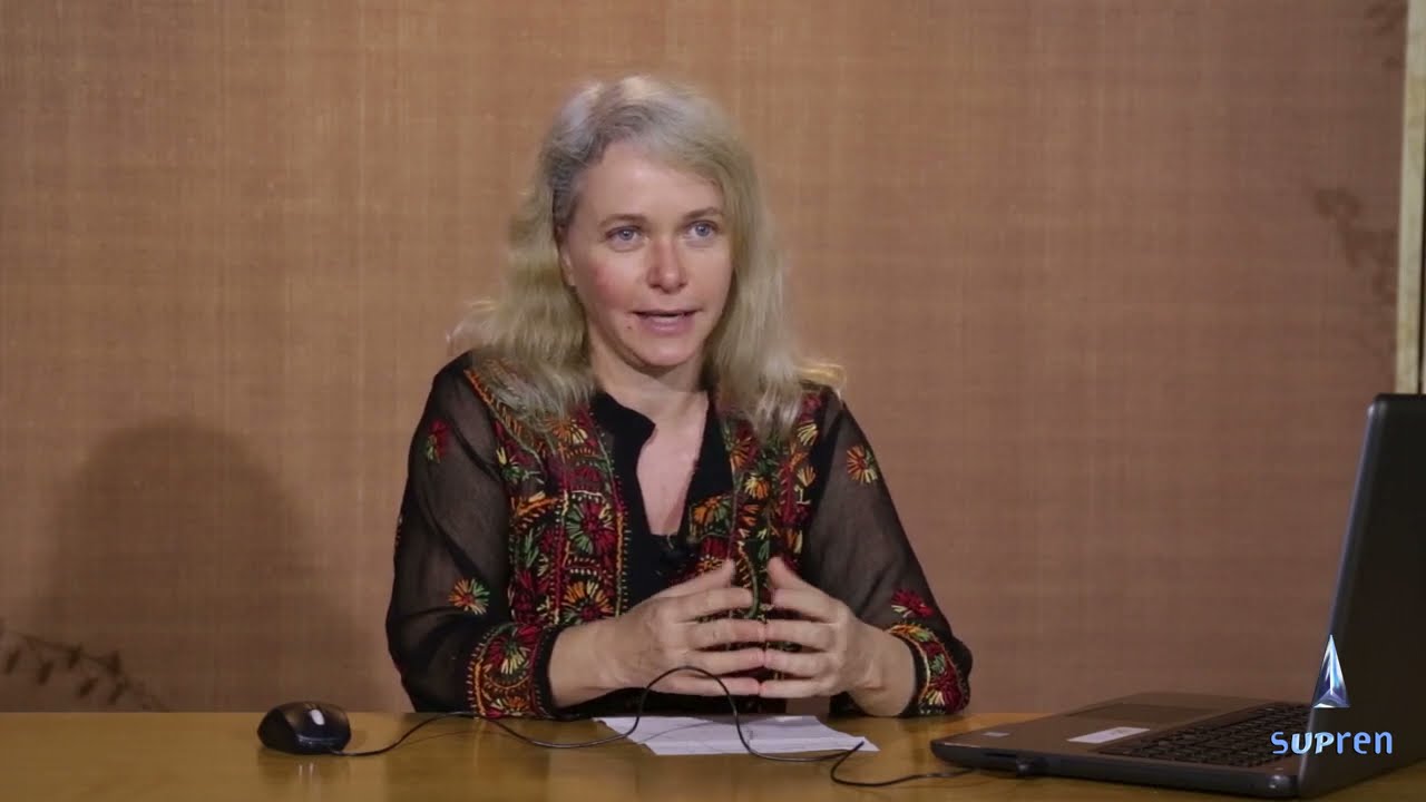OS VEDAS E A TEOSOFIA - Cristiane Szynwelski