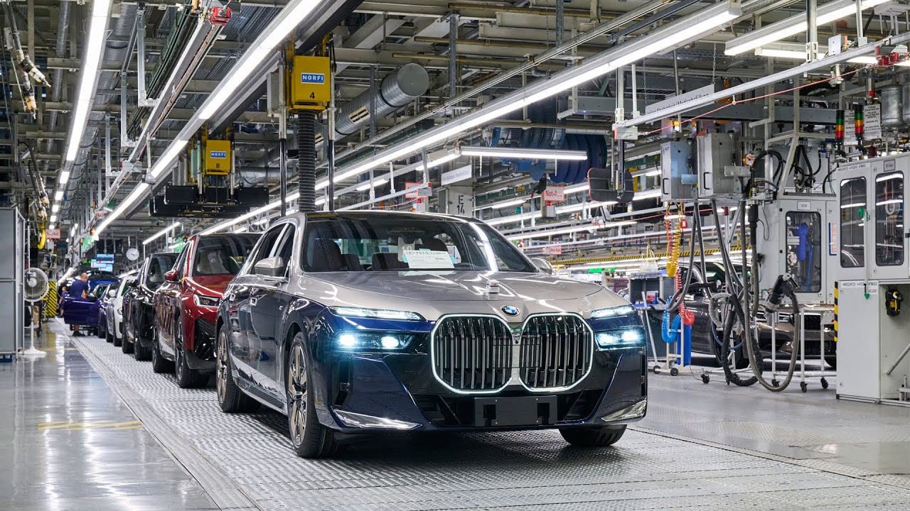 BMW 7 Series Production | Dingolfing Plant, Germany