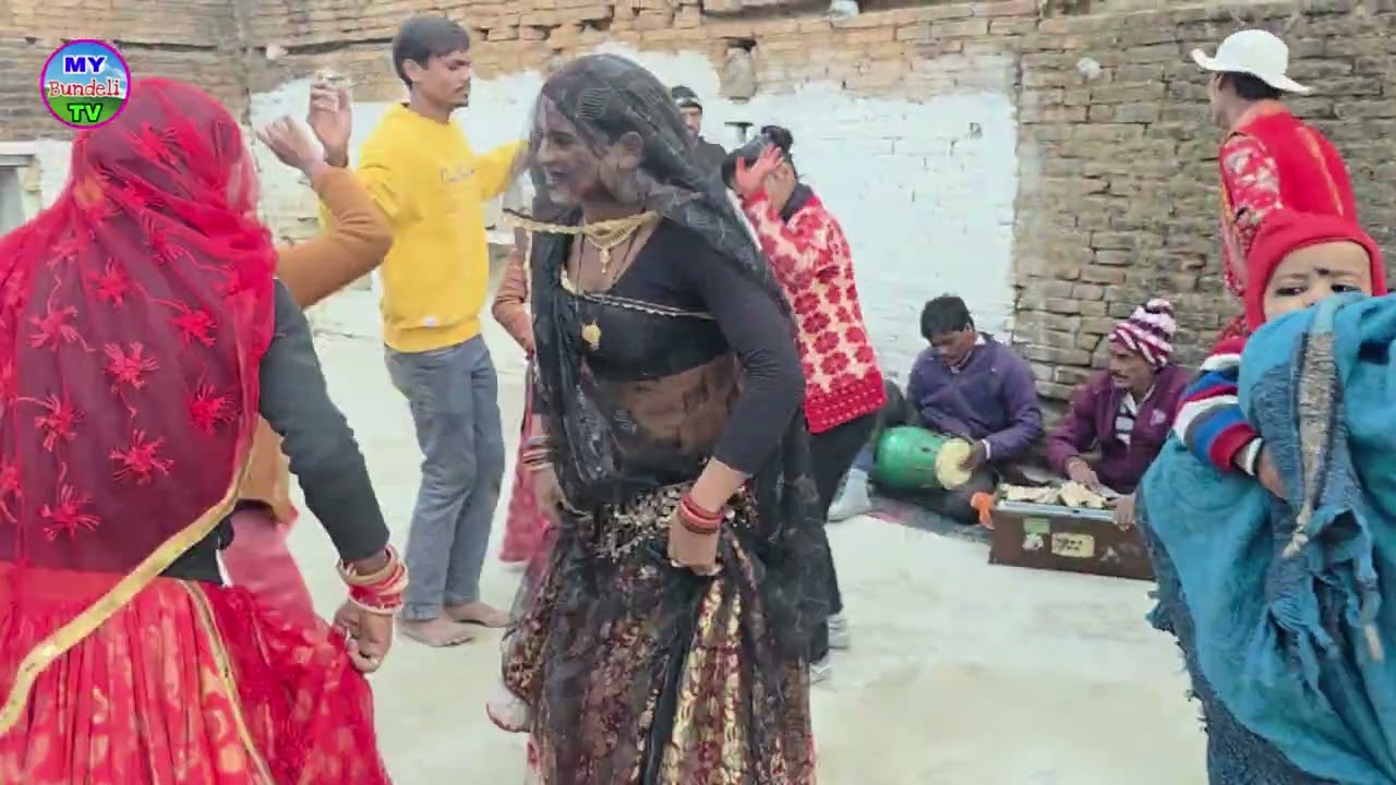 👉❤️ बुंदेली पारंपरिक बधाई डांस अब से अनुरोध है कि लाइक करें और शेयर करें धन्यवाद ❤️🙏😊