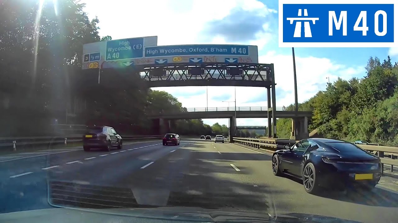 M40 Motorway - J2 (Beaconsfield A355) to J4 (High Wycombe A404)