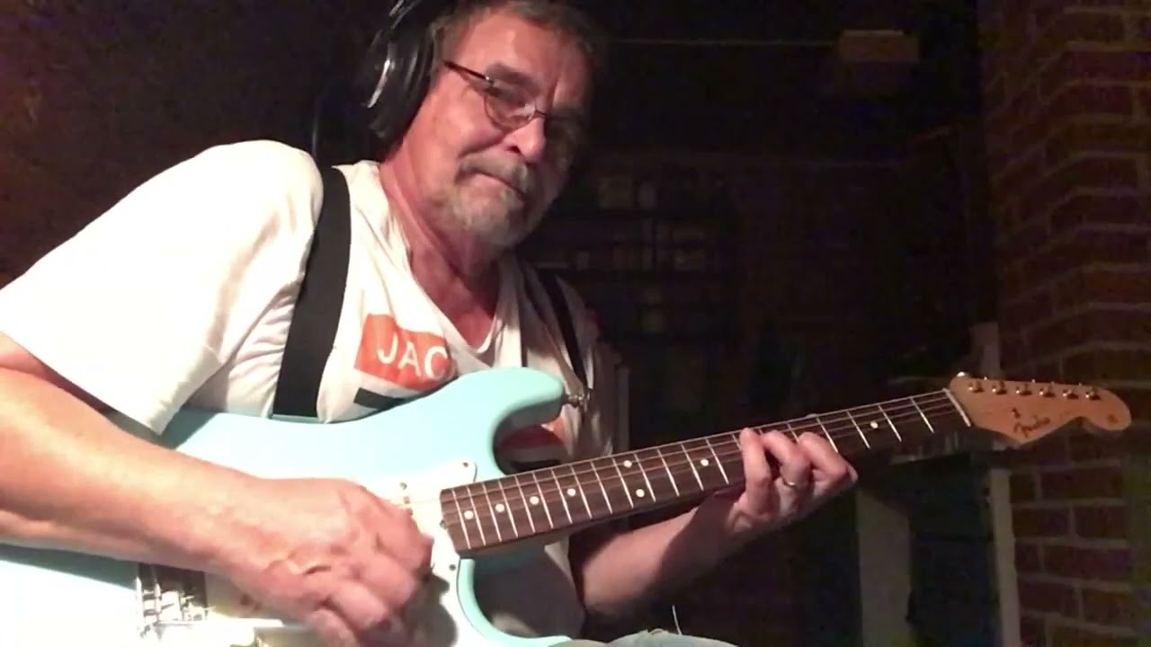 Yksi ruusu on kasvanut laaksossa ( One rose)  - BullHill Moods