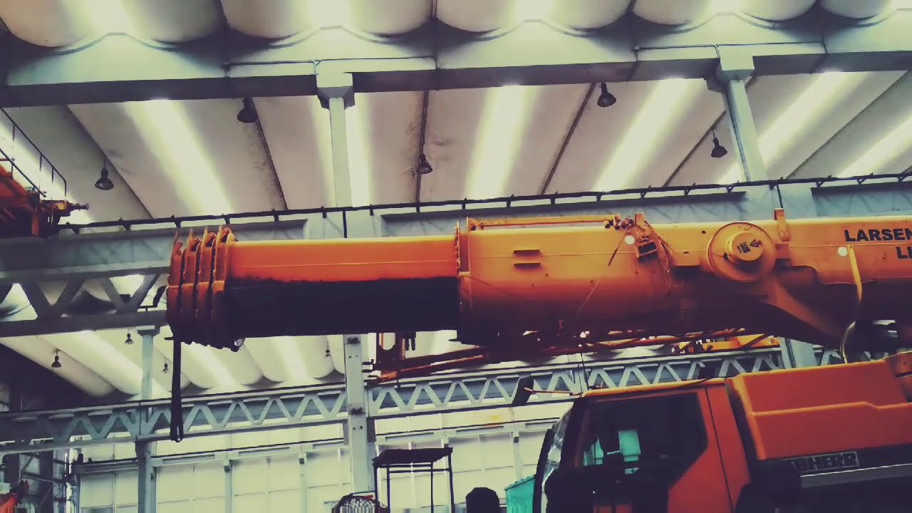 LIEBHEER crane boom dismantling in LNT CEMS P&M Kanchipuram #liebherr #larsonandtoubro #hydrolic