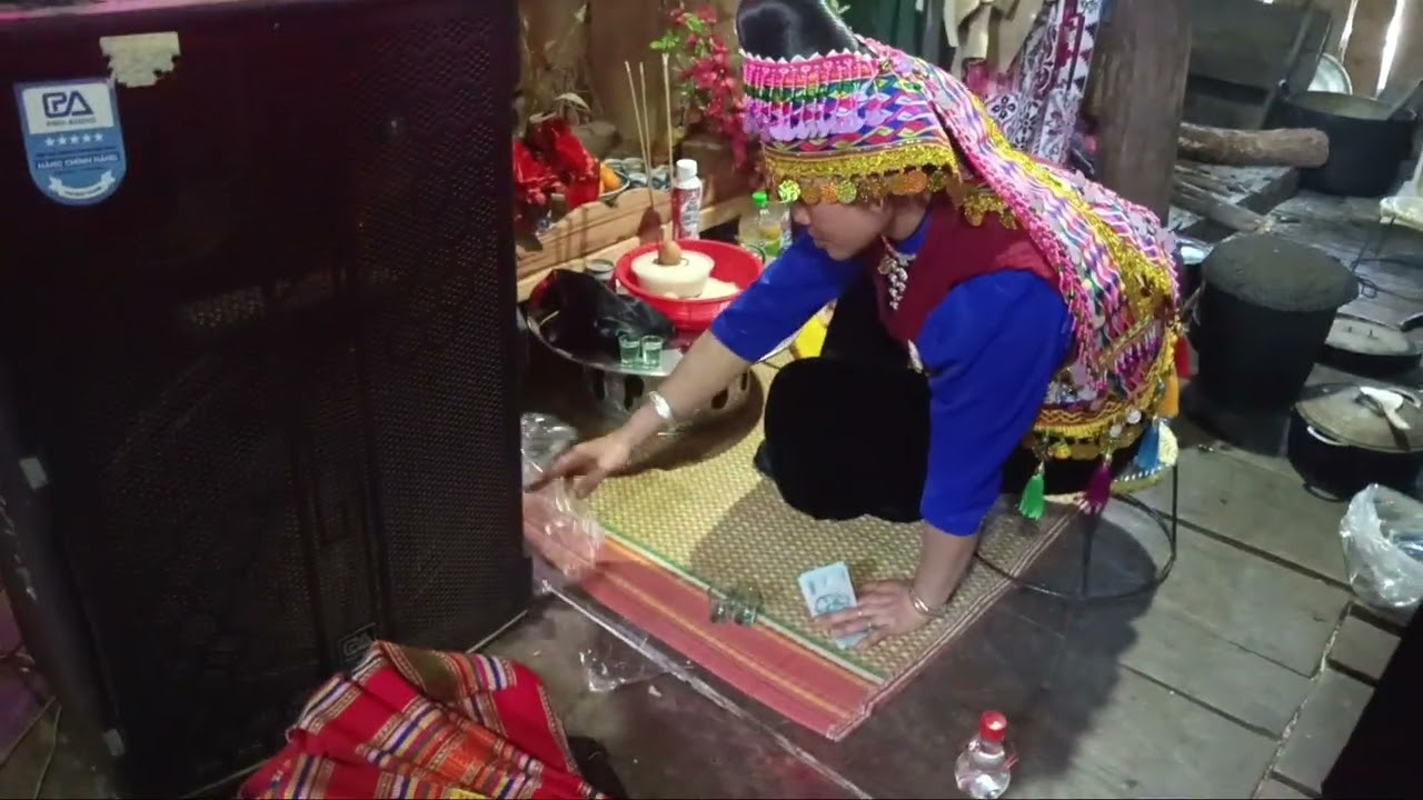 Mơi pi nọng tỏn le quàng Ngọc tám hỉnh một hảư lụ liệng nớ 