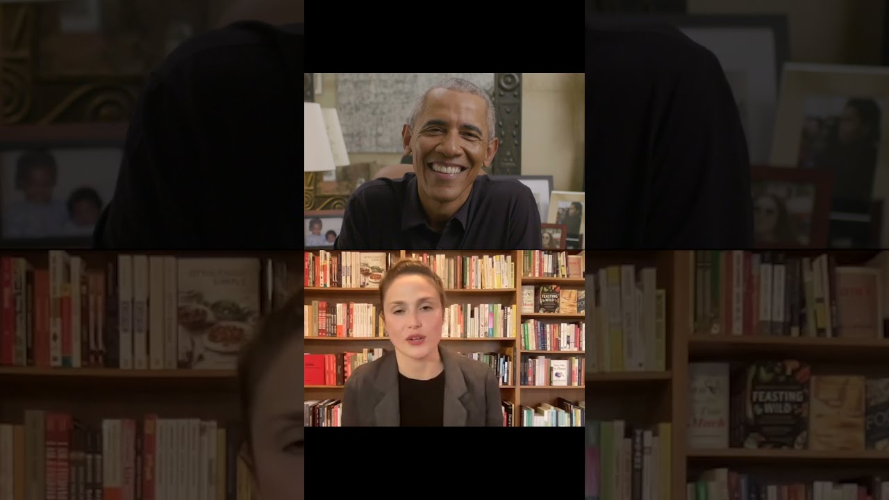 President Barack Obama visits Hilary Gustafson of Literati Bookstore in  Ann Arbor, MI