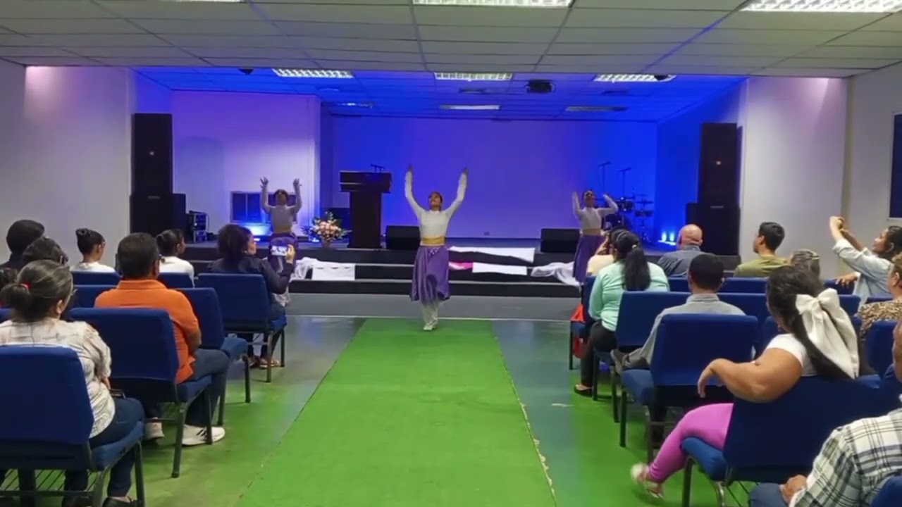 Tantas Historia - Christine D’Clario | Danza SHALOM