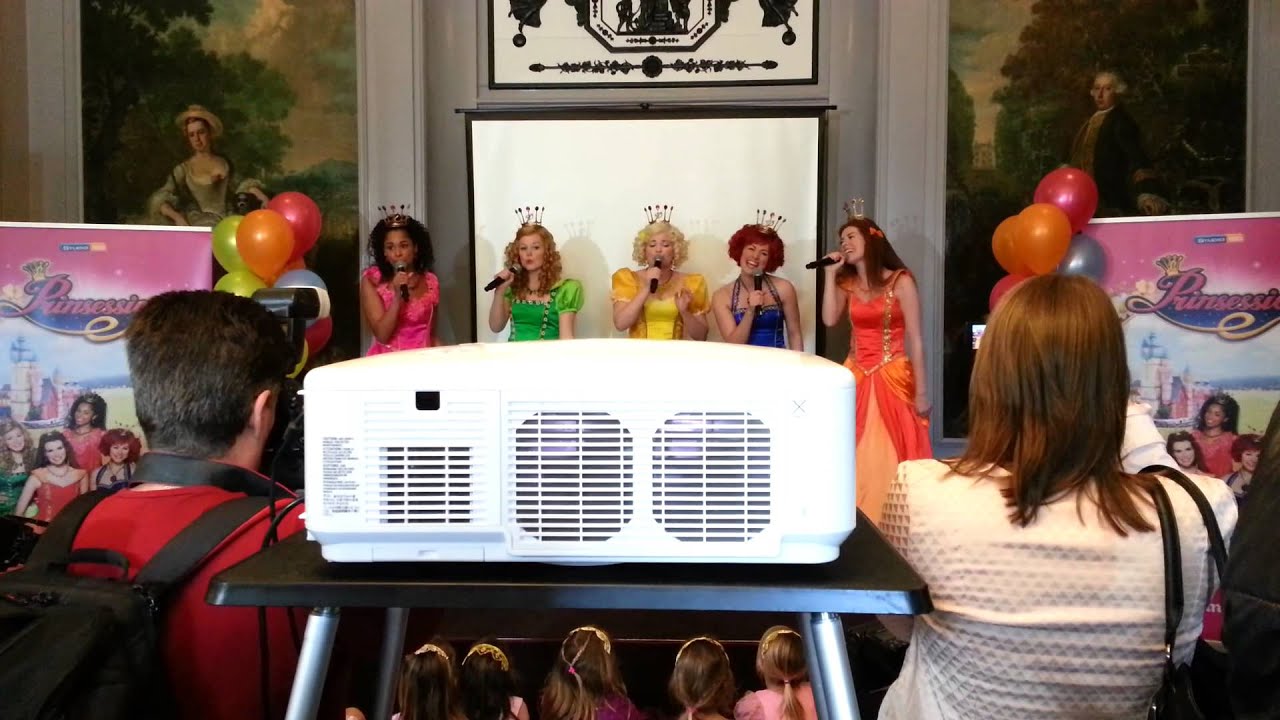 Prinsessia - optreden bij de perspresentatie van Prinsessia