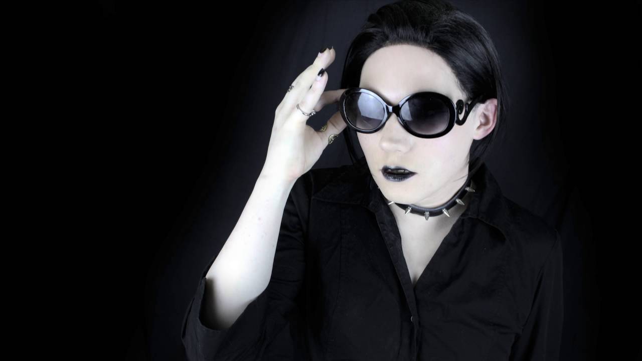 Mr. Strange - Bad Taste (goth rave music)