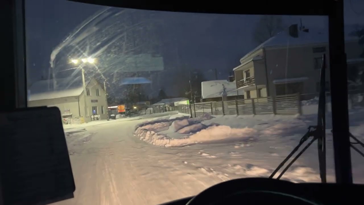 Utknąłem autobusem czyli atak zimy 2022/23 kawałek trasy linii 46